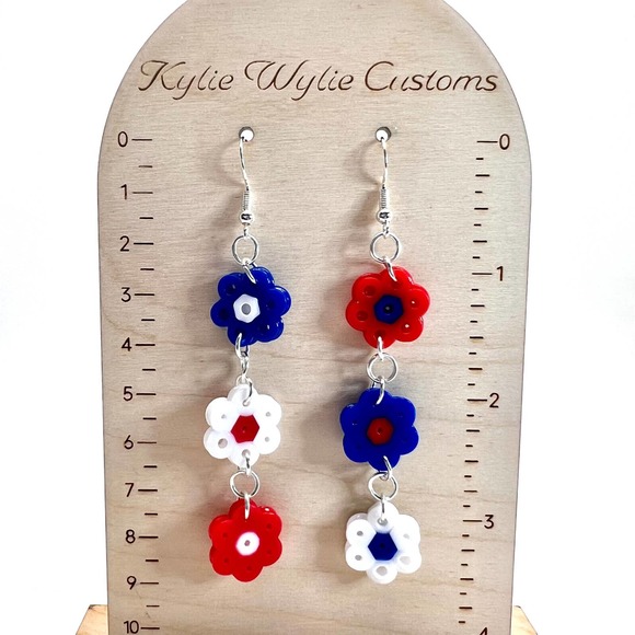 USA Flower Earrings - 4th of July Earrings - American Earrings - Patriotic Earri - Picture 6 of 8